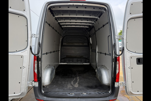 Mercedes-Benz Sprinter 215 1.9 CDI Automaat L2H2 MBUX Climate Control Camera Carplay Parkeersensoren V+A
