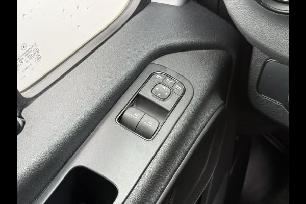 Mercedes-Benz Sprinter 215 1.9 CDI Automaat L2H2 MBUX Climate Control Camera Carplay Parkeersensoren V+A