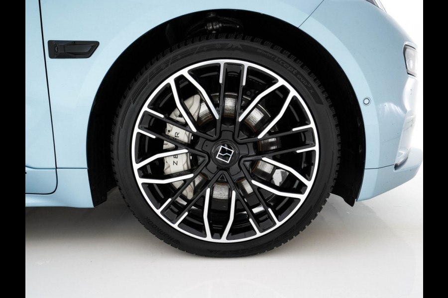 ZEEKR 001 AWD Privilege 100 kWh [ 3-Fase-22 kW] {SOH-94%} (INCL-BTW) Aut. *PANO | LEATHER-MICROFIBRE | FULL-LED | BLINDSPOT | ADAPTIVE-CRUISE | YAMAHA-SOUND | HEATED-COMFORTSEATS | AMBIENTLIGHT | AIRSUSPENSION | NAVI-FULLMAP | PRIVACY-GLASS |  HEAD-