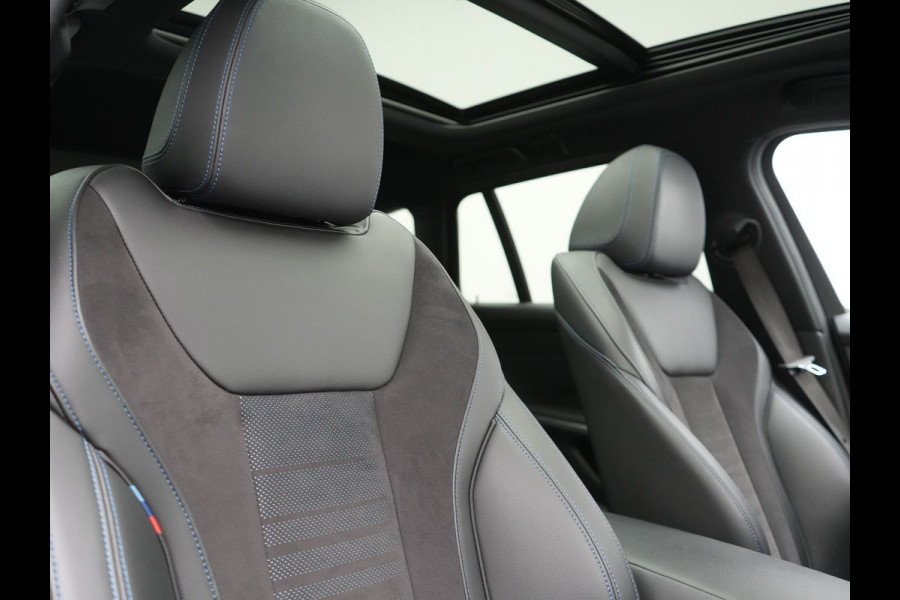 BMW 3 Serie Touring 330e M Sport PHEV 293pk Dealer O.H. | Panodak | Head Up | Laser LED | Adaptief Onderstel | Alcantara Sportstoelen Memory & Verwarmd | Camera | Sfeerverlichting | Keyless | Blis | Hifi Audio | Apple Carplay | Navigatie | DAB | Plug In Hybrid |