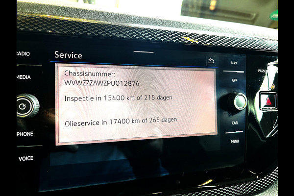 Volkswagen Polo 1.0 TSI R-Line Business_Navi_Carplay_Led_Virtual cocpit