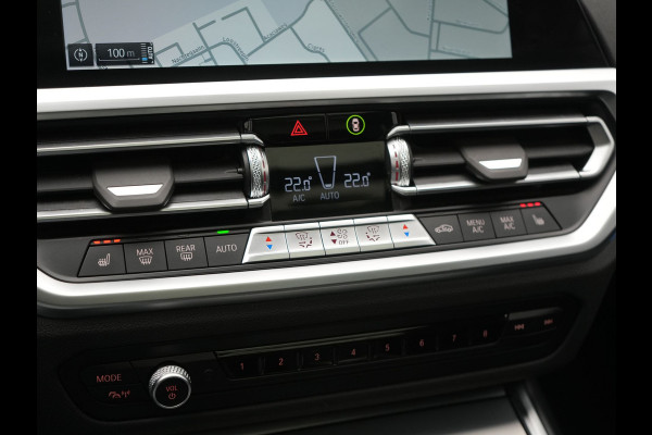 BMW 3 Serie Touring 330e M Sport PHEV 293pk Dealer O.H. | Panodak | Head Up | Laser LED | Adaptief Onderstel | Alcantara Sportstoelen Memory & Verwarmd | Camera | Sfeerverlichting | Keyless | Blis | Hifi Audio | Apple Carplay | Navigatie | DAB | Plug In Hybrid |