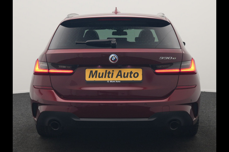 BMW 3 Serie Touring 330e M Sport PHEV 293pk Dealer O.H. | Panodak | Head Up | Laser LED | Adaptief Onderstel | Alcantara Sportstoelen Memory & Verwarmd | Camera | Sfeerverlichting | Keyless | Blis | Hifi Audio | Apple Carplay | Navigatie | DAB | Plug In Hybrid |