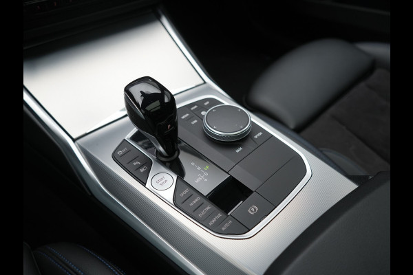 BMW 3 Serie Touring 330e M Sport PHEV 293pk Dealer O.H. | Panodak | Head Up | Laser LED | Adaptief Onderstel | Alcantara Sportstoelen Memory & Verwarmd | Camera | Sfeerverlichting | Keyless | Blis | Hifi Audio | Apple Carplay | Navigatie | DAB | Plug In Hybrid |