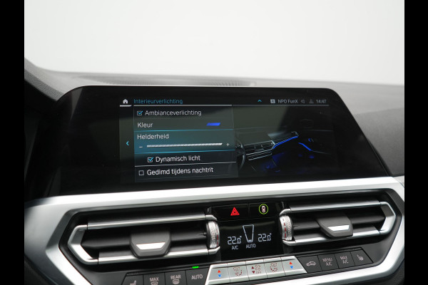 BMW 3 Serie Touring 330e M Sport PHEV 293pk Dealer O.H. | Panodak | Head Up | Laser LED | Adaptief Onderstel | Alcantara Sportstoelen Memory & Verwarmd | Camera | Sfeerverlichting | Keyless | Blis | Hifi Audio | Apple Carplay | Navigatie | DAB | Plug In Hybrid |