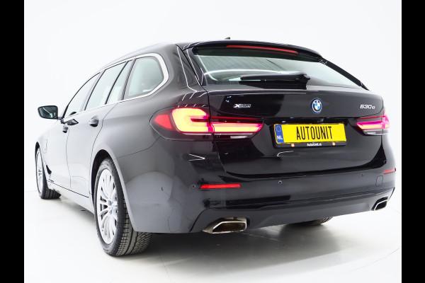 BMW 5 Serie Touring 530e xDrive | LED Grille |  Leder | Camera | Adaptive Cruise | Sfeerlicht | Dodehoek | Carplay