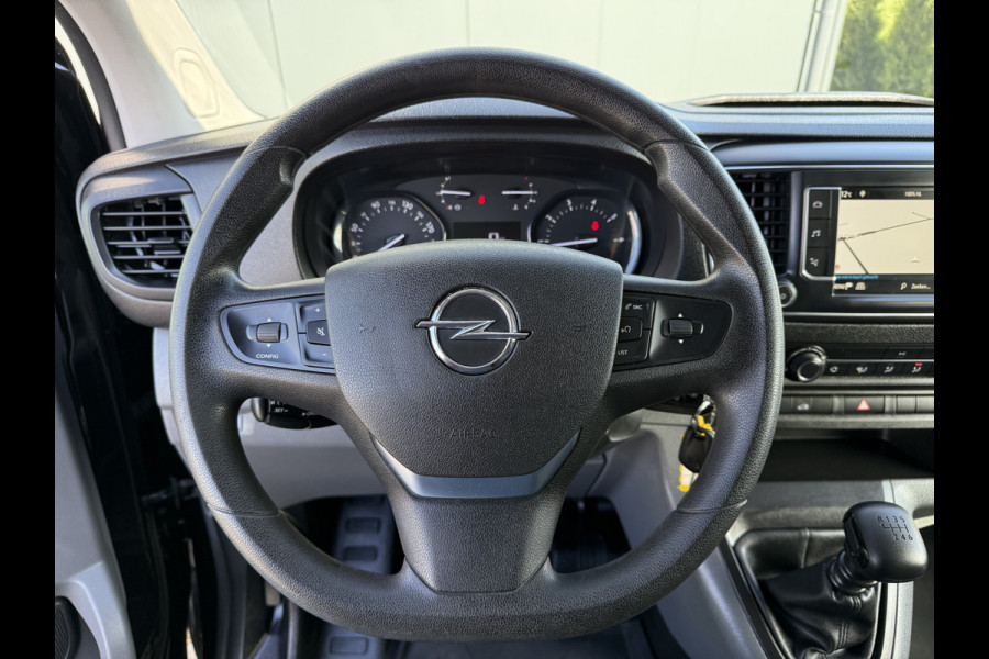 Opel Vivaro 2.0 CDTI 123 PK / L3H1 / 1e EIG. / 23.896 KM!! / IMPERIAAL / 2.5 TONS TREKHAAK / CAMERA / 3-ZITS / BLINDSPOT