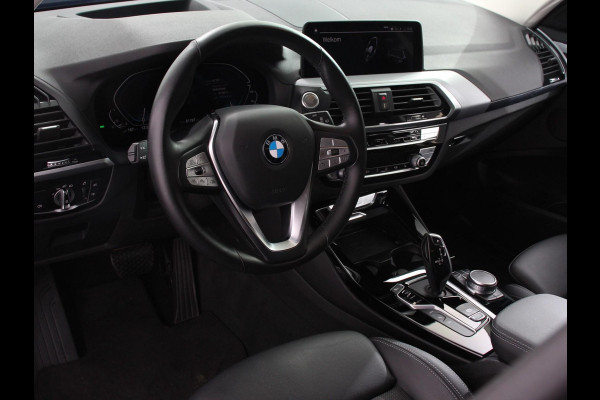 BMW X3 xDrive30e Plug in Hybride Advantage Automaat Navigatie Climate Control Adaptieve Cruise Control Head up display Led Dab Parkeer sensoren V+A Stoelverwarming Camera