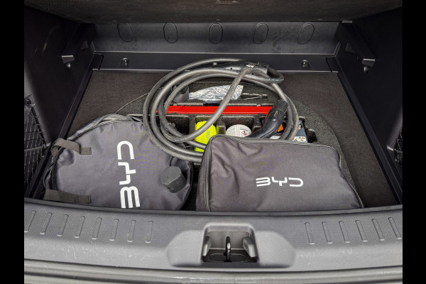 BYD ATTO 3 Comfort 60 kWh - SOH 92,1%, 1e eigenaar, Pano, Navi, elek. verst. verw. stoelen, airco!