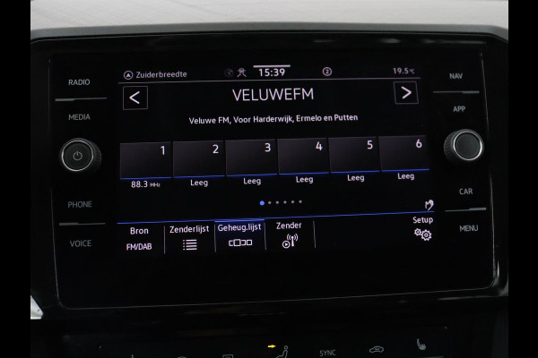 Volkswagen Passat 1.4 TSI PHEV GTE | SOH 95,9% | Stoelverwarming | Massage | Camera | Carplay | Adaptive cruise | Matrix LED | Navigatie | Climate control | Bluetooth | Plug In