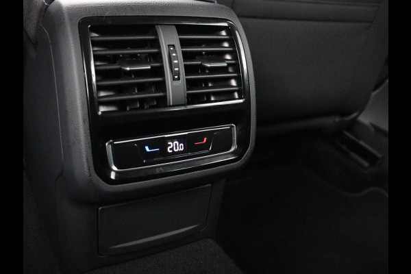 Volkswagen Passat 1.4 TSI PHEV GTE | SOH 95,9% | Stoelverwarming | Massage | Camera | Carplay | Adaptive cruise | Matrix LED | Navigatie | Climate control | Bluetooth | Plug In