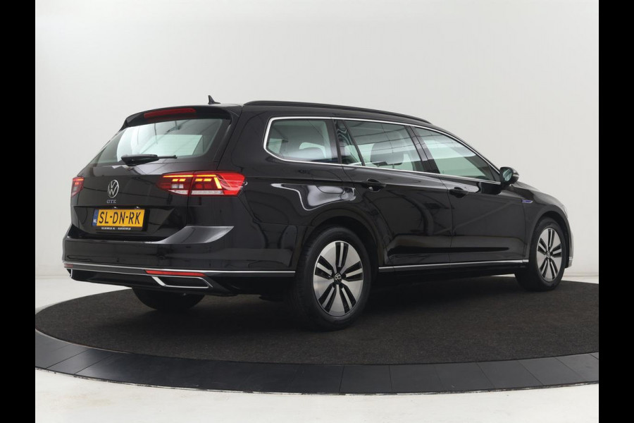 Volkswagen Passat 1.4 TSI PHEV GTE | SOH 95,9% | Stoelverwarming | Massage | Camera | Carplay | Adaptive cruise | Matrix LED | Navigatie | Climate control | Bluetooth | Plug In