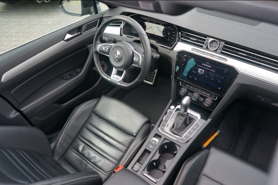 Volkswagen Passat Variant 1.4 TSI Highline 3X R-Line Automaat Panoramadak