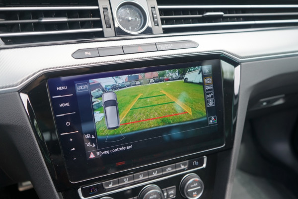 Volkswagen Passat Variant 1.4 TSI Highline 3X R-Line Automaat Panoramadak