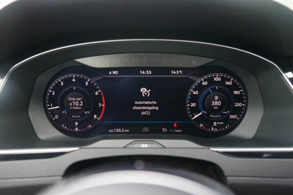Volkswagen Passat Variant 1.4 TSI Highline 3X R-Line Automaat Panoramadak