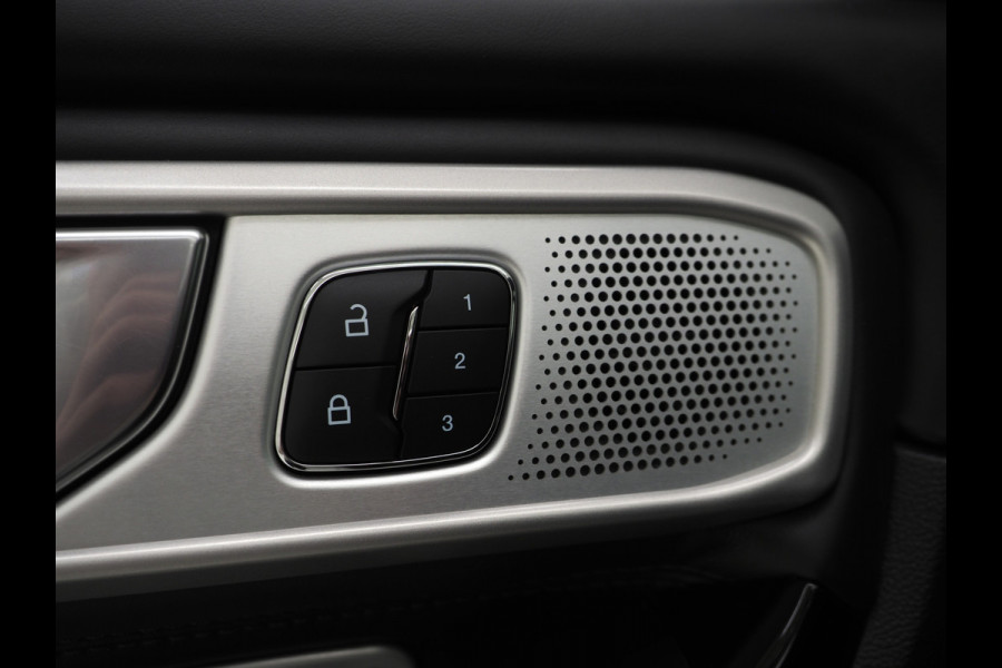 Ford Explorer 3.0 V6 EcoBoost PHEV Platinum 7P | Panoramadak | Trekhaak | B&O Audio | Massage | 360 | Keyless | Adaptive Cruise |