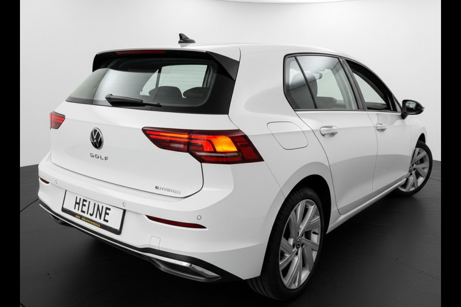 Volkswagen Golf 1.5 eHybrid 204PK PHEV STYLE EDITION CAMERA/NAVI/HEAD-UP/CARPLAY *verlengde fabrieksgarantie t/m2030*