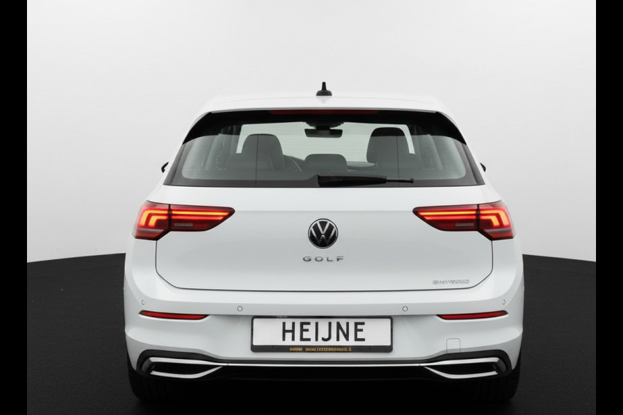 Volkswagen Golf 1.5 eHybrid 204PK PHEV STYLE EDITION CAMERA/NAVI/HEAD-UP/CARPLAY *verlengde fabrieksgarantie t/m2030*