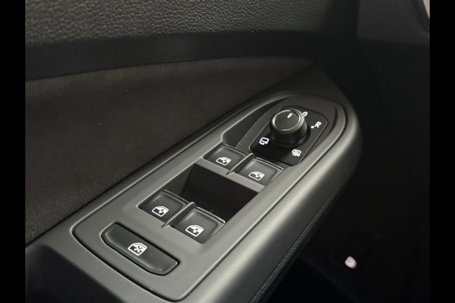 Volkswagen Golf 1.5 eHybrid 204PK PHEV STYLE EDITION CAMERA/NAVI/HEAD-UP/CARPLAY *verlengde fabrieksgarantie t/m2030*
