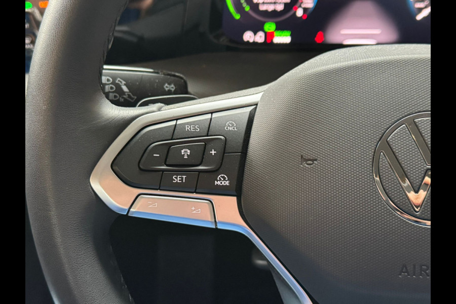 Volkswagen Golf 1.5 eHybrid 204PK PHEV STYLE EDITION CAMERA/NAVI/HEAD-UP/CARPLAY *verlengde fabrieksgarantie t/m2030*