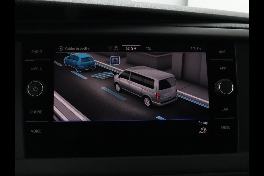 Volkswagen Transporter 2.0 TDI L2H1 30 DC Highline | Leder/Alcantara | Stoelverwarming | Trekhaak | Carplay | Camera | Adaptive cruise | Full LED | Navigatie | Parkeerhulp | 19'' | 5-Persoons | Origineel NL