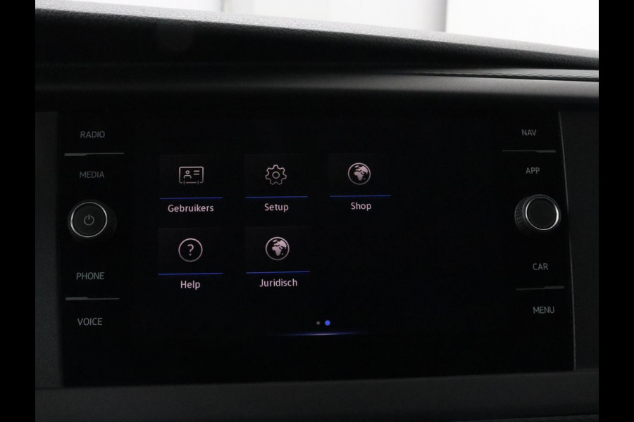 Volkswagen Transporter 2.0 TDI L2H1 30 DC Highline | Leder/Alcantara | Stoelverwarming | Trekhaak | Carplay | Camera | Adaptive cruise | Full LED | Navigatie | Parkeerhulp | 19'' | 5-Persoons | Origineel NL