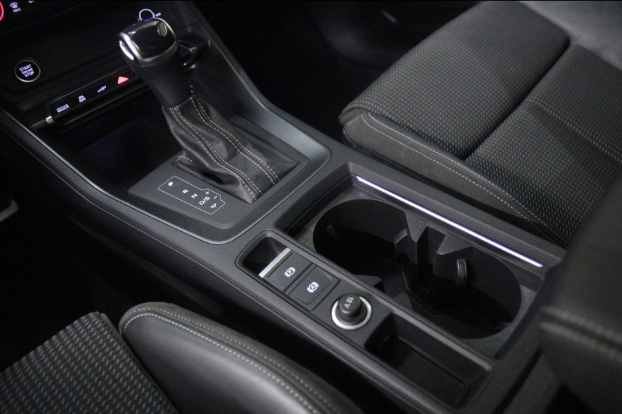 Audi Q3 Sportback 45 TFSI e 3X S-Line /PANO/CARPLAY/KEYLES/STOELV/BOMVOL