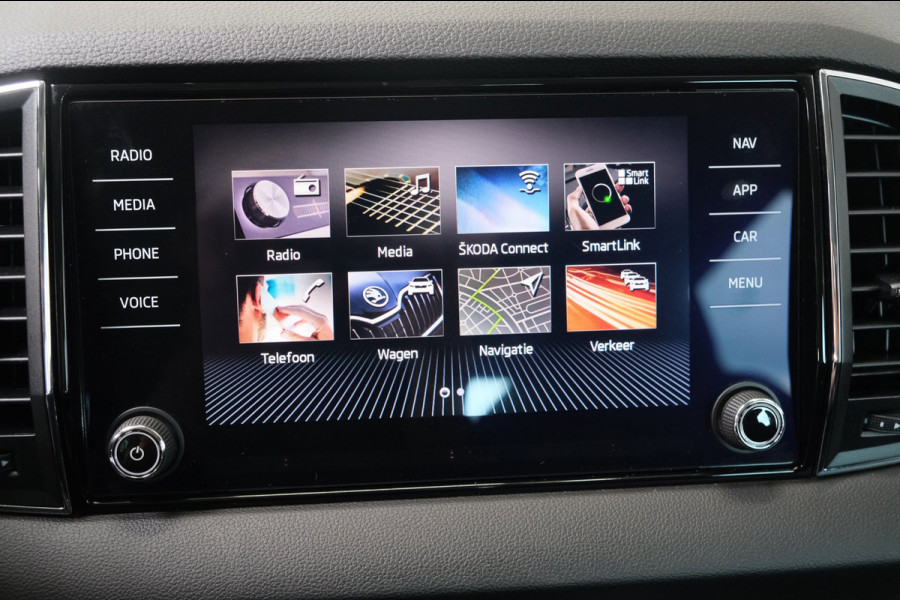 Škoda Karoq 1.5 TSI ACT Ambition Business Automaat - N.A.P. Airco, Cruise, Navi, PDC, Carplay, Trekhaak.