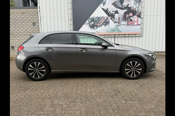 Mercedes-Benz A-Klasse 250 e Business Solution Luxury Limited 218 Pk| Navigatie | Clima | Camera | Cruise | Led | Half Leder |