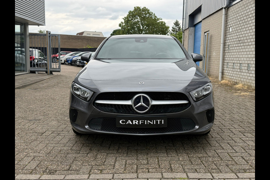 Mercedes-Benz A-Klasse 250 e Business Solution Luxury Limited 218 Pk| Navigatie | Clima | Camera | Cruise | Led | Half Leder |