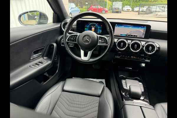 Mercedes-Benz A-Klasse 250 e Business Solution Luxury Limited 218 Pk| Navigatie | Clima | Camera | Cruise | Led | Half Leder |
