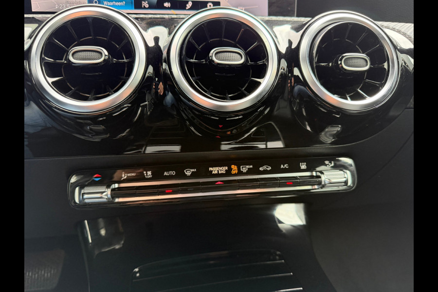 Mercedes-Benz A-Klasse 250 e Business Solution Luxury Limited 218 Pk| Navigatie | Clima | Camera | Cruise | Led | Half Leder |