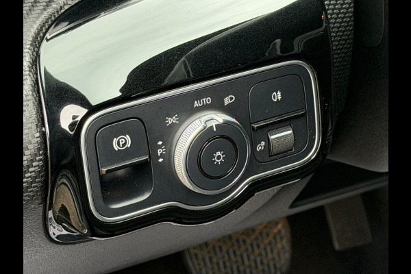 Mercedes-Benz A-Klasse 250 e Business Solution Luxury Limited 218 Pk| Navigatie | Clima | Camera | Cruise | Led | Half Leder |