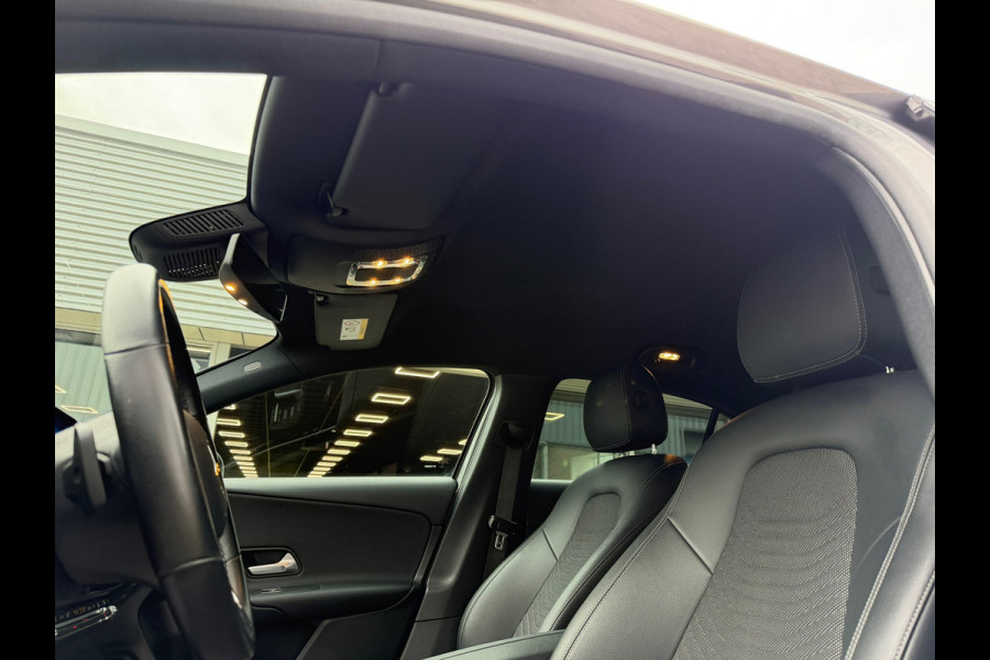 Mercedes-Benz A-Klasse 250 e Business Solution Luxury Limited 218 Pk| Navigatie | Clima | Camera | Cruise | Led | Half Leder |