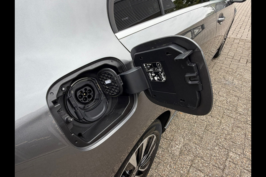 Mercedes-Benz A-Klasse 250 e Business Solution Luxury Limited 218 Pk| Navigatie | Clima | Camera | Cruise | Led | Half Leder |