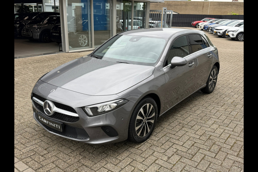 Mercedes-Benz A-Klasse 250 e Business Solution Luxury Limited 218 Pk| Navigatie | Clima | Camera | Cruise | Led | Half Leder |