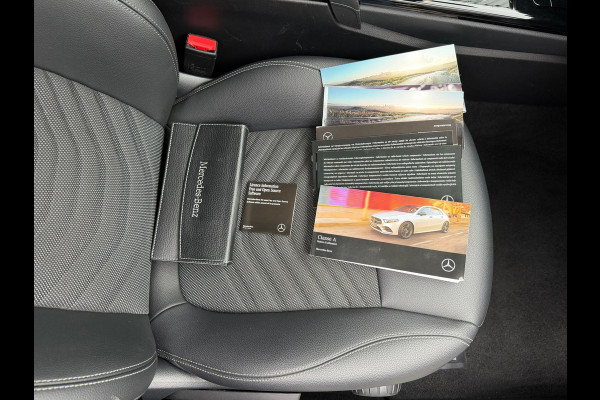 Mercedes-Benz A-Klasse 250 e Business Solution Luxury Limited 218 Pk| Navigatie | Clima | Camera | Cruise | Led | Half Leder |