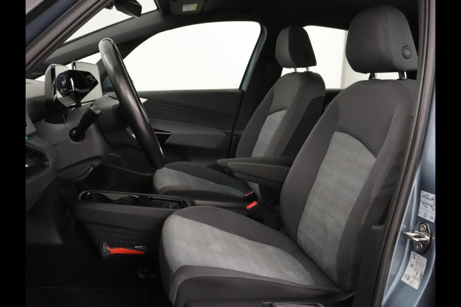 Volkswagen ID.3 Life 58 kWh | SOH 88,8% | Stoel & stuurverwarming | Carplay | Adaptive cruise | Navigatie | Full LED | Parkeerhulp | DAB | Climate control