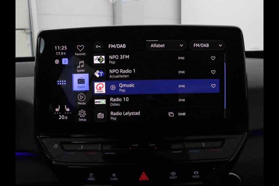 Volkswagen ID.3 Life 58 kWh | SOH 88,8% | Stoel & stuurverwarming | Carplay | Adaptive cruise | Navigatie | Full LED | Parkeerhulp | DAB | Climate control