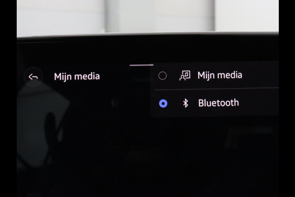 Volkswagen ID.3 Life 58 kWh | SOH 88,8% | Stoel & stuurverwarming | Carplay | Adaptive cruise | Navigatie | Full LED | Parkeerhulp | DAB | Climate control