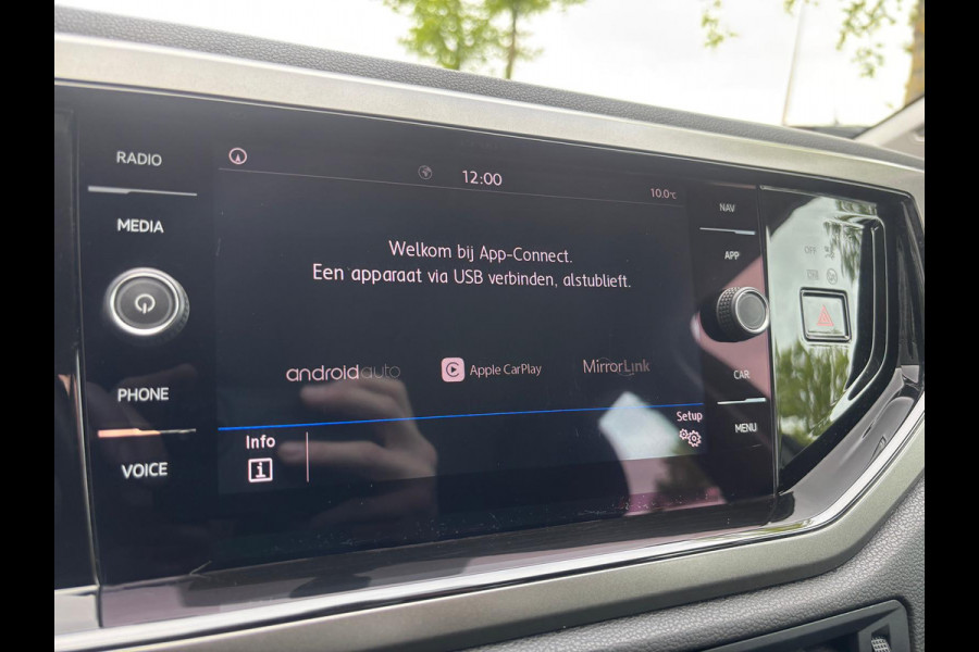 Volkswagen Polo 1.0 TSI Highline Business | Apple Carplay | Stoelverwarming | Parkeersensoren | Cruise