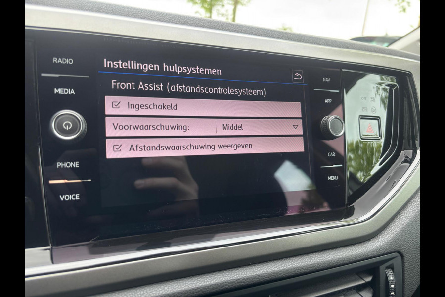 Volkswagen Polo 1.0 TSI Highline Business | Apple Carplay | Stoelverwarming | Parkeersensoren | Cruise