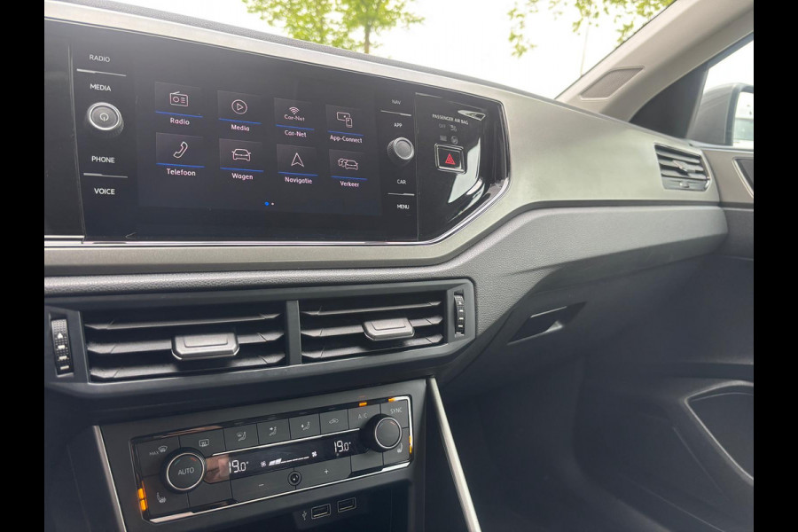 Volkswagen Polo 1.0 TSI Highline Business | Apple Carplay | Stoelverwarming | Parkeersensoren | Cruise