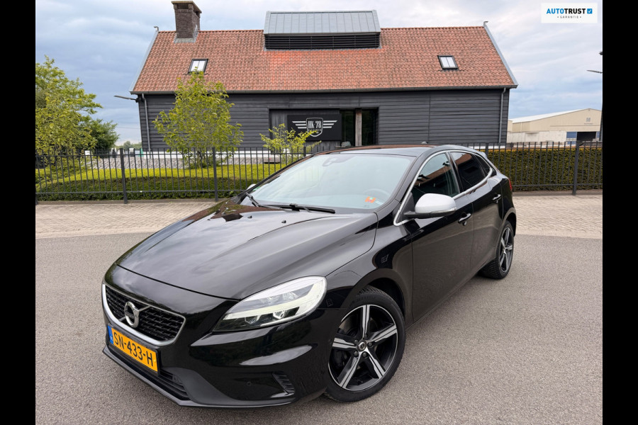 Volvo V40 2.0 T4 190 PK Business Sport Design Automaat Panoramadak, Leder,Full-Led Xenon