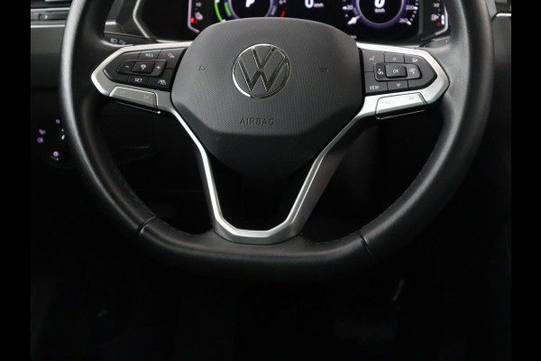 Volkswagen Tiguan 1.4 TSI eHybrid Elegance Exclusive | SOH 89,1% | Leder | Stoelverwarming | 360 Camera | Virtual Cockpit | Adaptive cruise | Carplay | Sfeerverlichting | Navigatie | Matrix LED | PHEV | Plug In