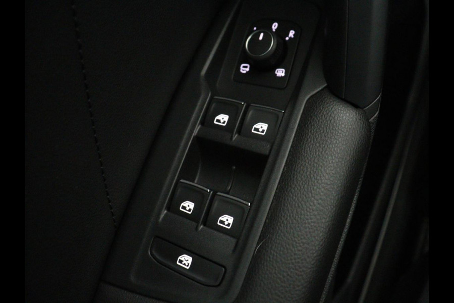 Volkswagen Tiguan 1.4 TSI eHybrid Elegance Exclusive | SOH 89,1% | Leder | Stoelverwarming | 360 Camera | Virtual Cockpit | Adaptive cruise | Carplay | Sfeerverlichting | Navigatie | Matrix LED | PHEV | Plug In