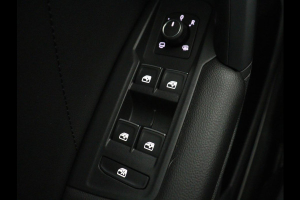 Volkswagen Tiguan 1.4 TSI eHybrid Elegance Exclusive | SOH 89,1% | Leder | Stoelverwarming | 360 Camera | Virtual Cockpit | Adaptive cruise | Carplay | Sfeerverlichting | Navigatie | Matrix LED | PHEV | Plug In