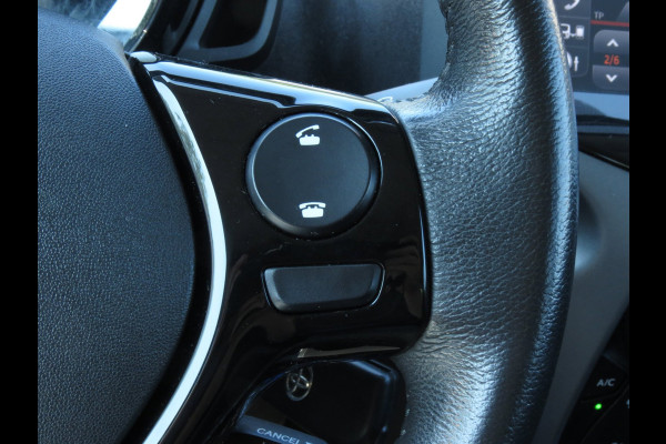 Toyota Aygo 1.0 VVT-i x-play | ACHTERUITRIJCAMERA | DEALER ONDERHOUDEN | APPLE CARPLAY | AIRCO | NIEUWE TYPE 2020 |