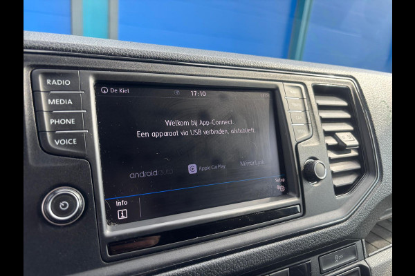Volkswagen Crafter 30 2.0 TDI L3H3 Highline | Apple Carplay | Leer | 3 Zitplaatsen | Parkeersensoren