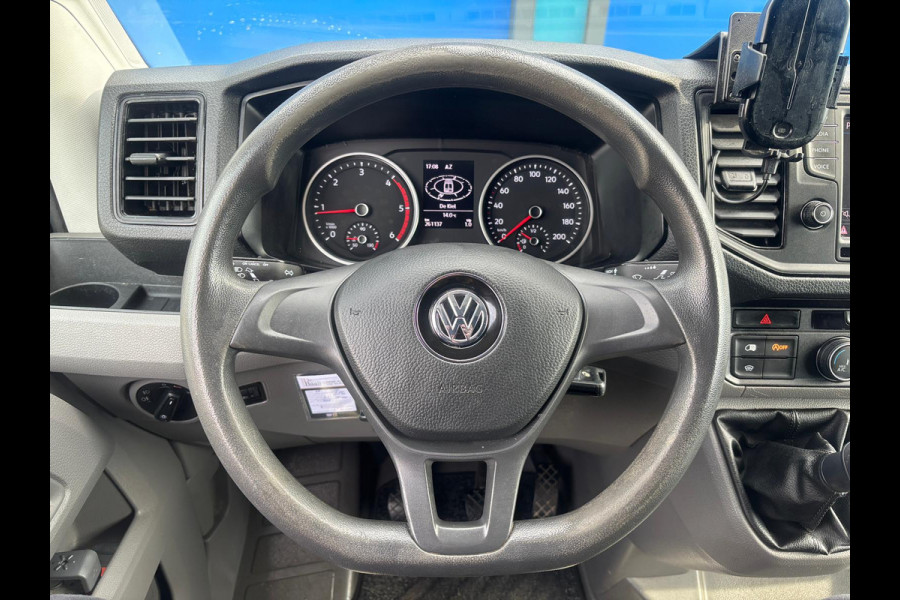 Volkswagen Crafter 30 2.0 TDI L3H3 Highline | Apple Carplay | Leer | 3 Zitplaatsen | Parkeersensoren